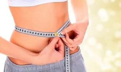 μέθοδοι για την απώλεια βάρους σε μια εβδομάδα στους μηρούς και στο στομάχι